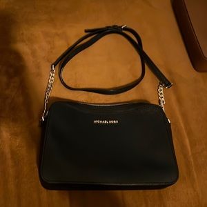 Michael Kors Jet Set Crossbody Bag